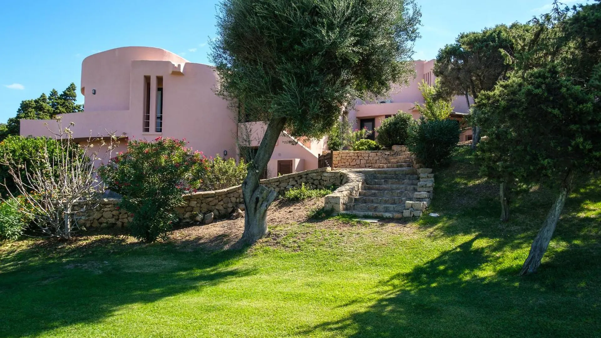 Porto Cervo Cala Granu Private Parking And Pool Villa